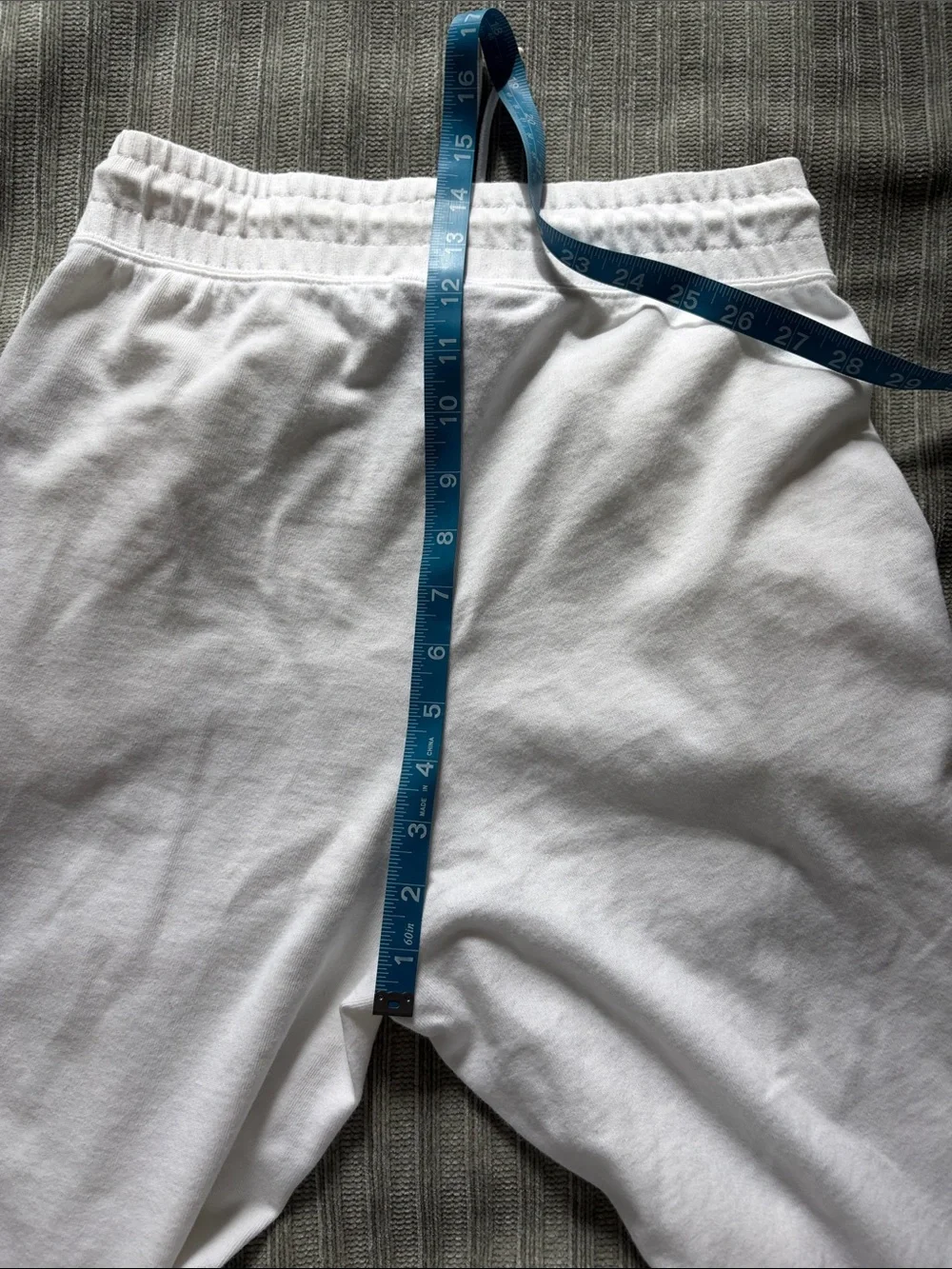 Nike White Wide-Leg Cropped Pants